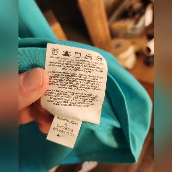 Nike Pro Aqua Long Sleeve Top - Picture 4 of 4